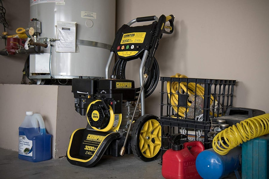 Champion 3200 psi gas store pressure washer