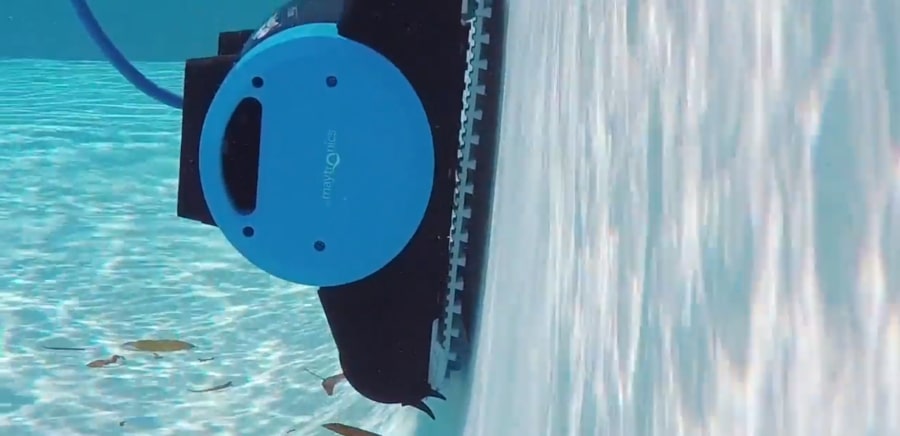 High-quality robotic pool cleaner