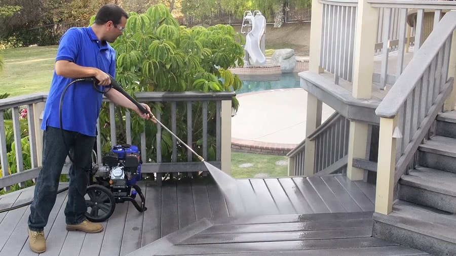 XP3100PWT is a durable gas pressure washer.