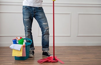 How To Mop A Floor: The 8 Necessary Steps