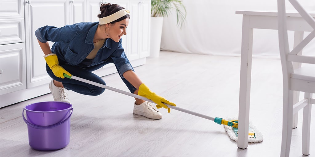How To Mop A Floor: The 8 Necessary Steps