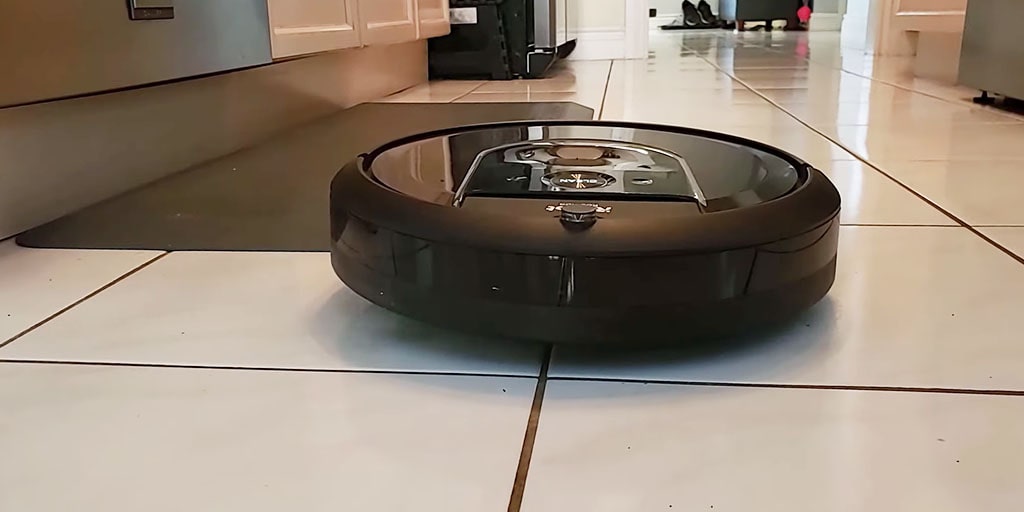 iRobot roomba i7 vacuum review: Can the smart robot keep your house clean?