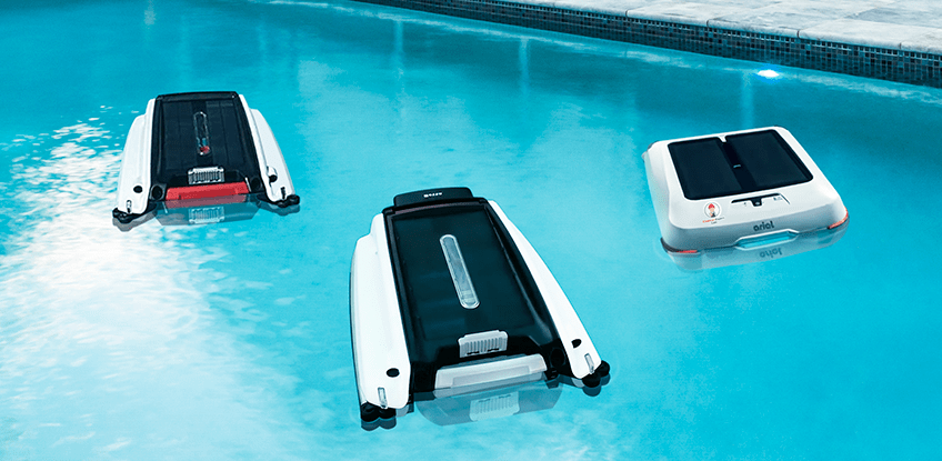 solar powered robotic pool skimmer