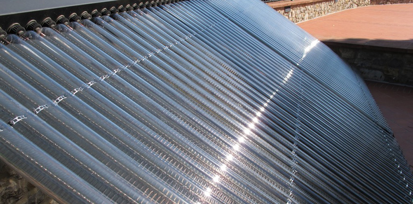 Evacuated Tube type of solar pool heater